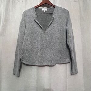 SOCIALITE Gray Heathered Soft Cozy Knit V Neck Pullover Sweater Top Women's Sz M